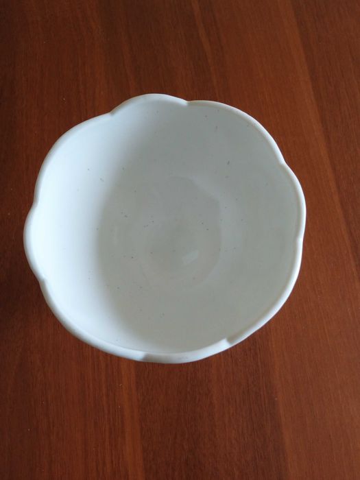 Pucharek na słodycze, biały, szkło PRL, Huta Ząbkowice