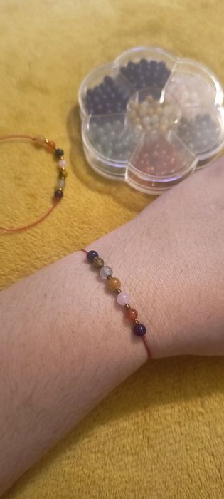 Bransoletka z kamieni naturalnych na sznurku z regulacją • 7 czakr •