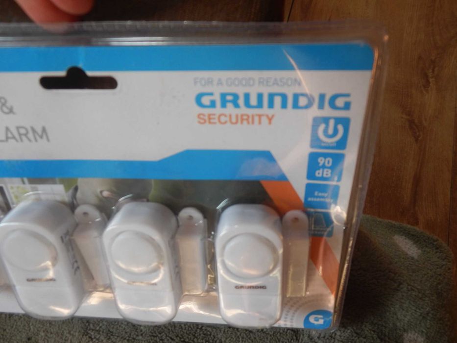Wyprzedaż->Zestaw alarmów Grundig  do drzwi i okien 4 sztuki ostatnie