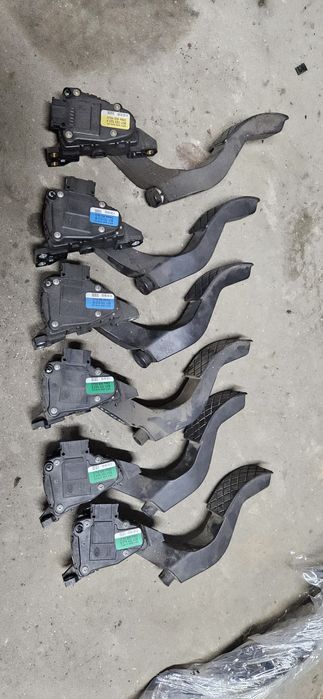 Pedał gazu audi A6 C5 golf bora passat B5 audi A4 B5 b6