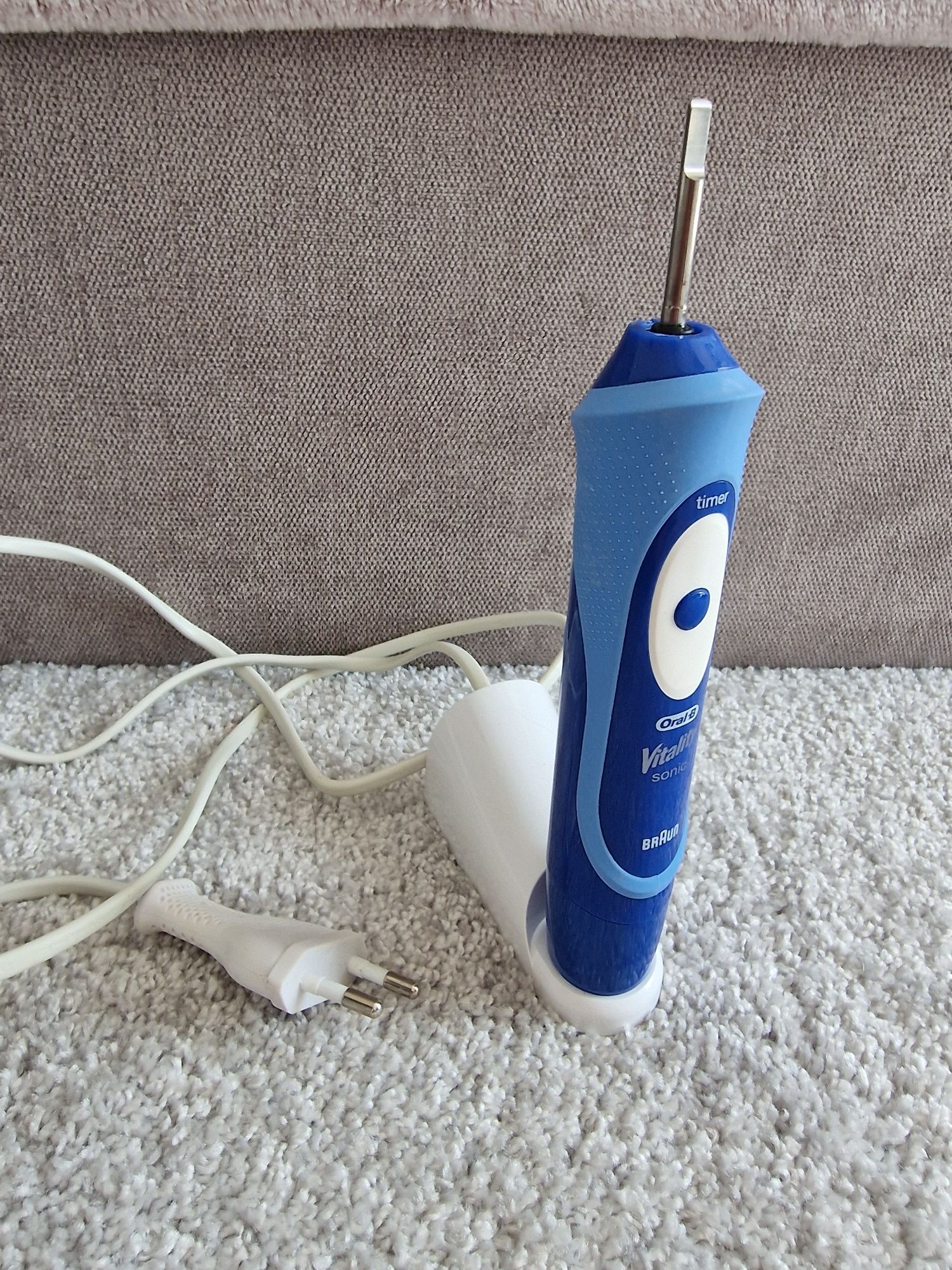 Szczoteczka elektryczna Braun Vitality OralB