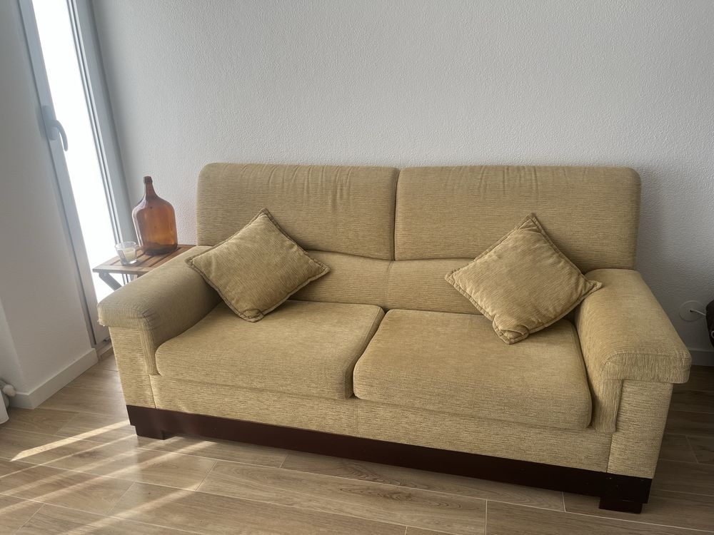 Vendo dois sofas