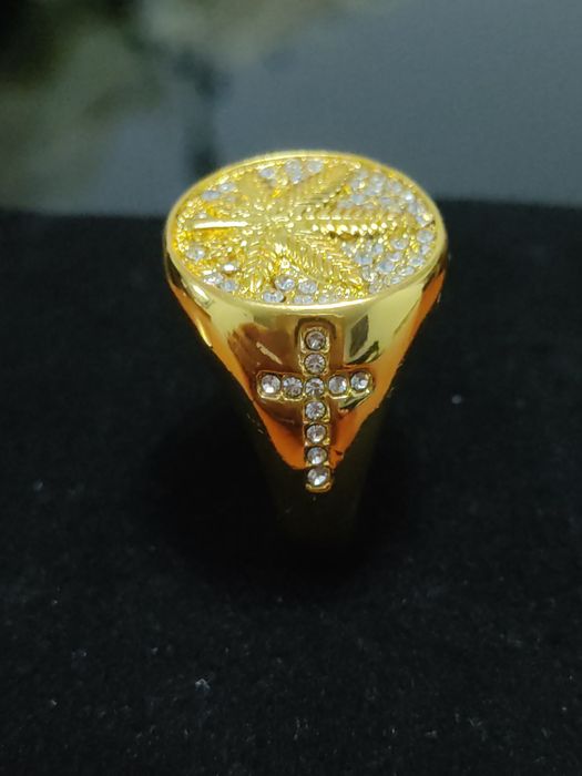 Anel Cannabis Dourado
