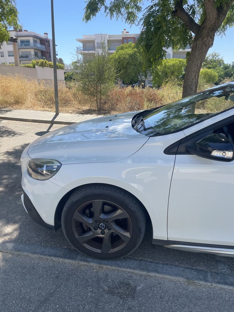 Volvo v40 cross country nacional automatico