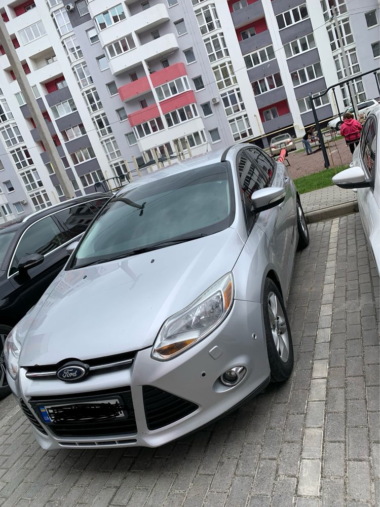 Продаж Ford focus 2013 року