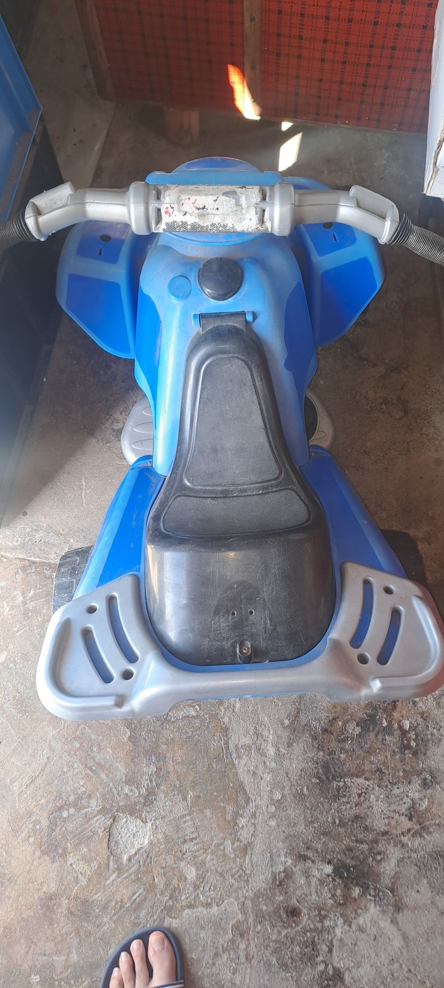 Moto 4 criança bateria
