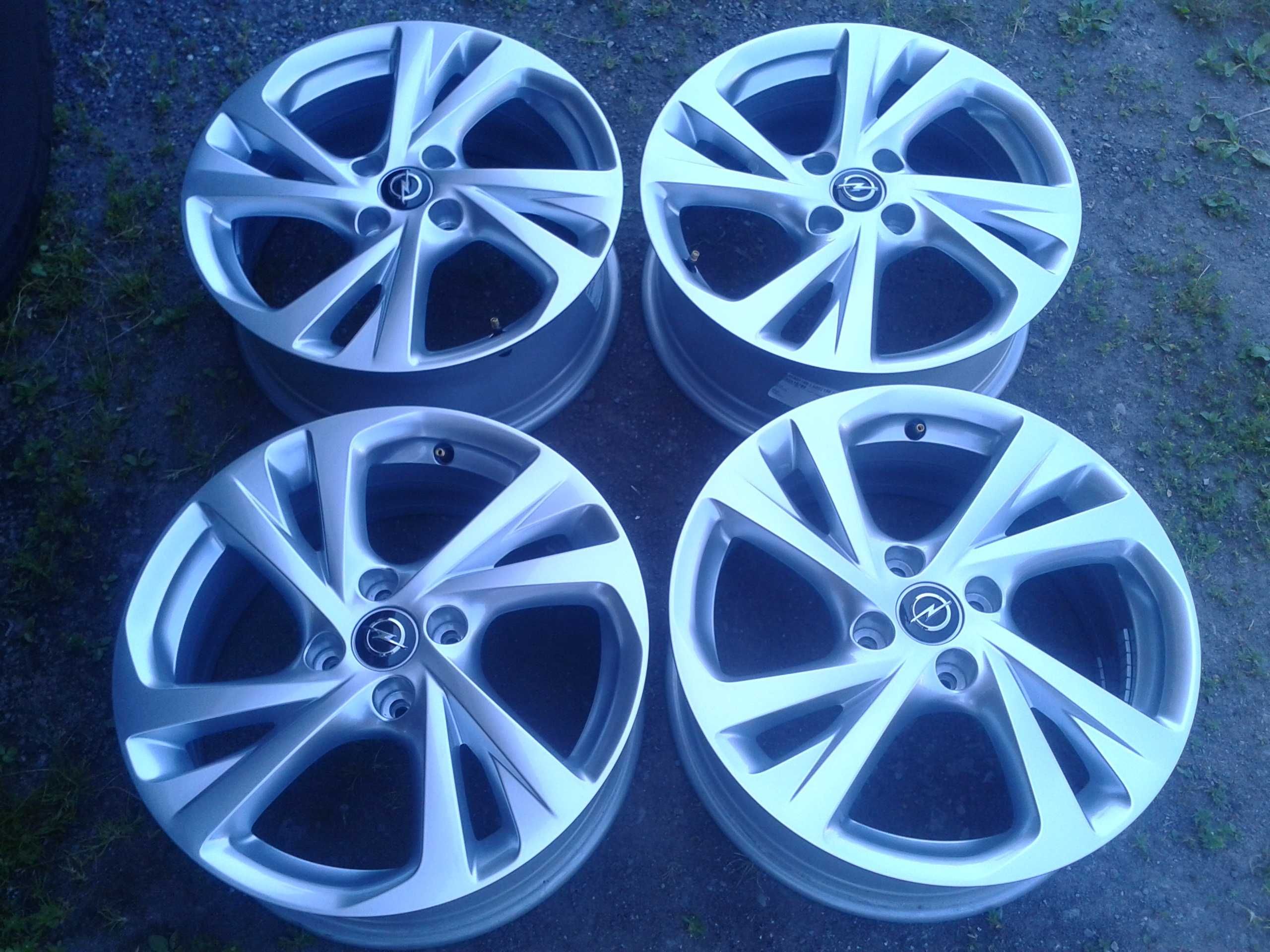 oryginalne r17 felgi nowe citroen c3 c4  208 peugeot 5008 mielec 3008