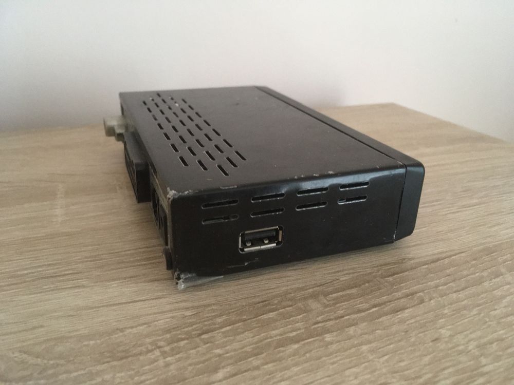 Dekoder DVB-T2, HEVC, h265, alma 2820 G