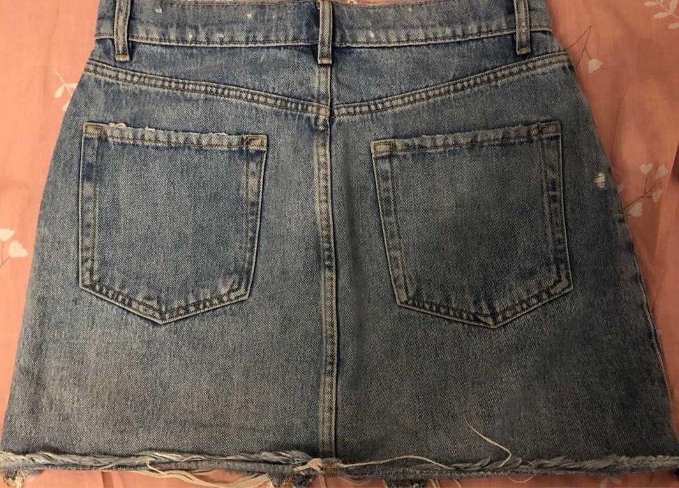 Продам юбку ZARA. Размер 30. Новая.