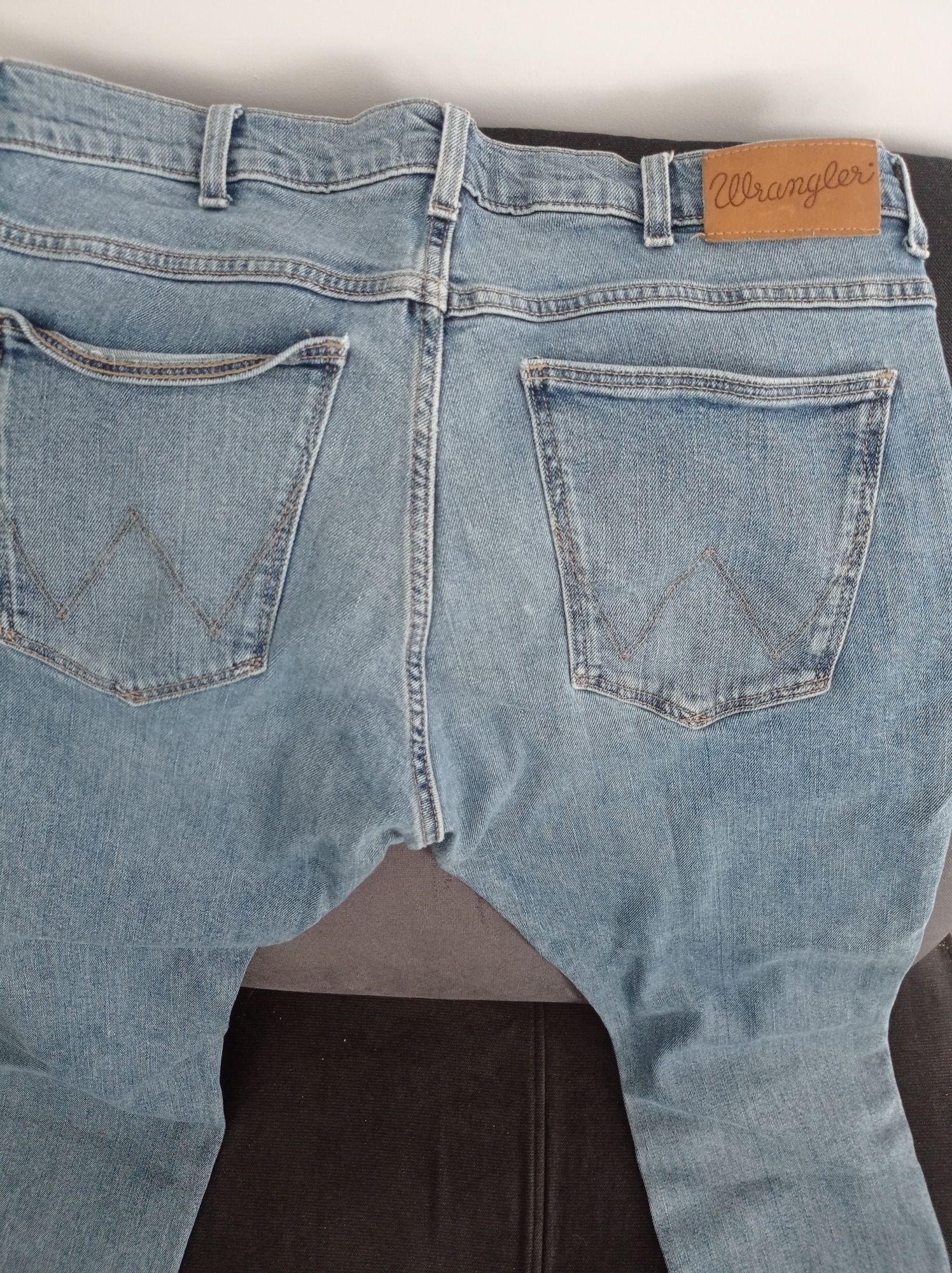 Spodnie męskie jeansy Wrangler W34 L30