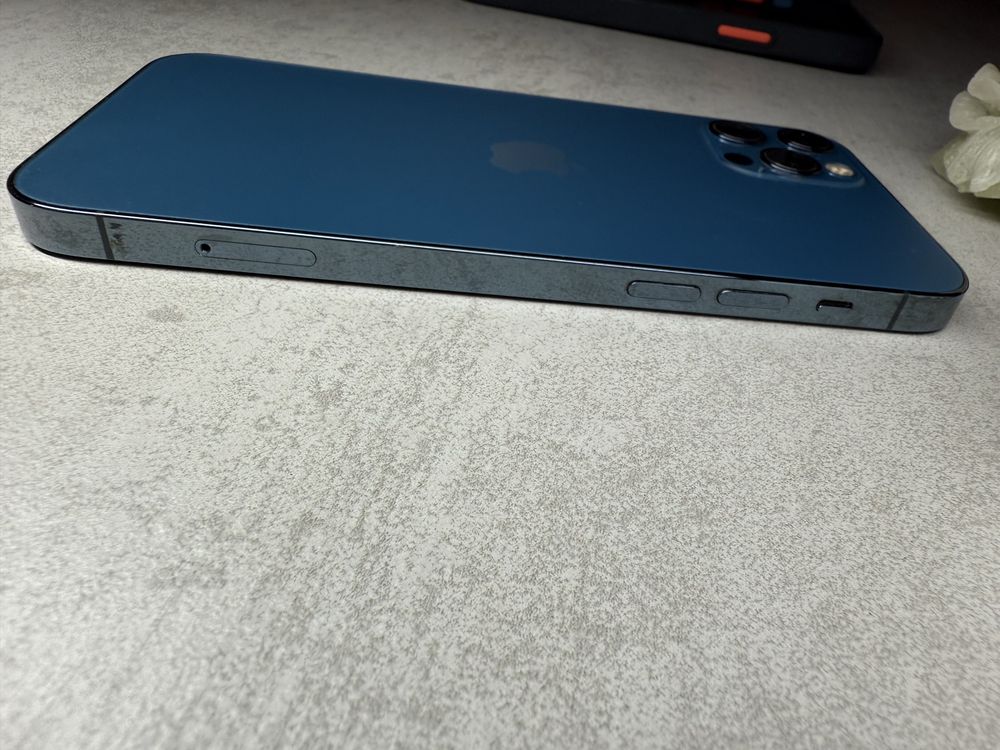 Iphone 12 pro em bom estado