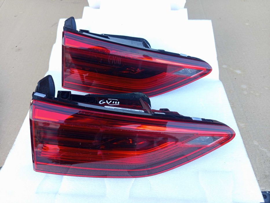 Lampa Lewa Tył tylna w klapę VW Volkswagen Golf VIII hb 5H0.945.093C