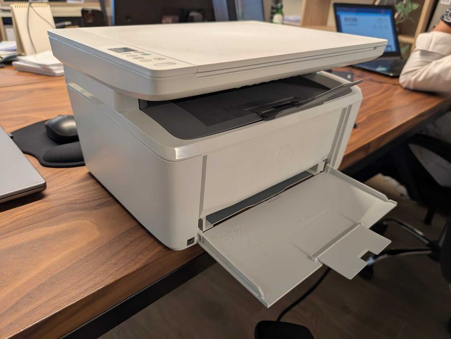 Impressora HP LaserJet M140we como nova