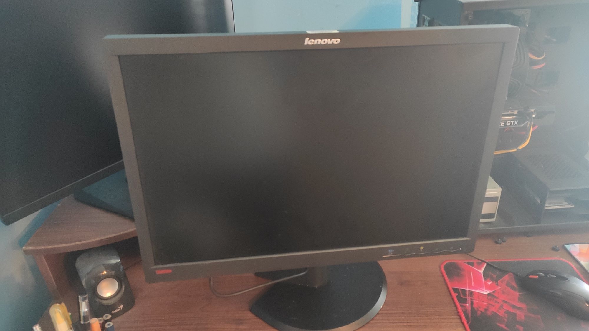 Монітор lenovo thinkvision