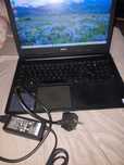 Laptop Dell Vostro 15 5100 ,i3-7100U ,8 gb ram