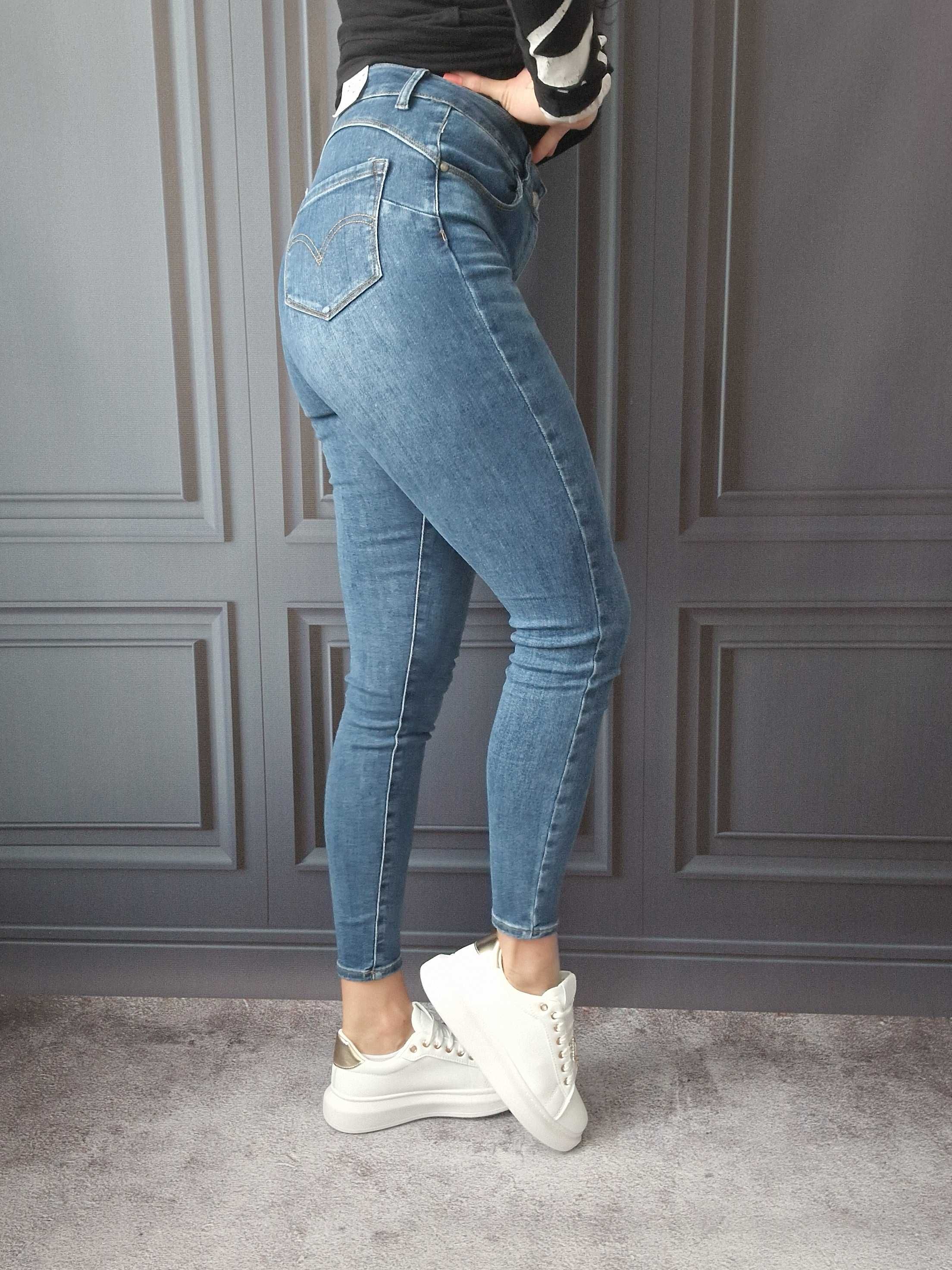 Spodnie jeansowe jeansy rurki inspirowane Levis z wysokim stanem
