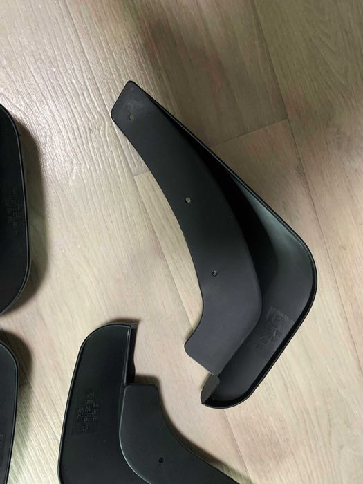 Бризговики mazda 3 новые 2007 г