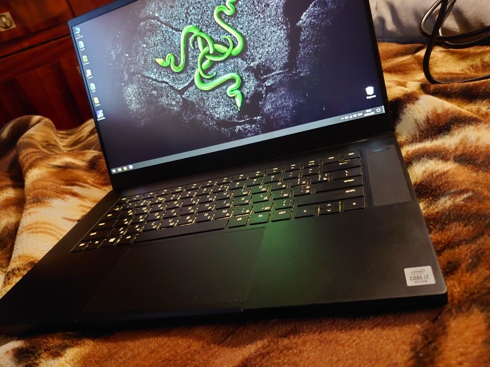 Ноутбук razer baze model 2020 i7-10750h rtx 2060 32gb ddr4 144 Герца