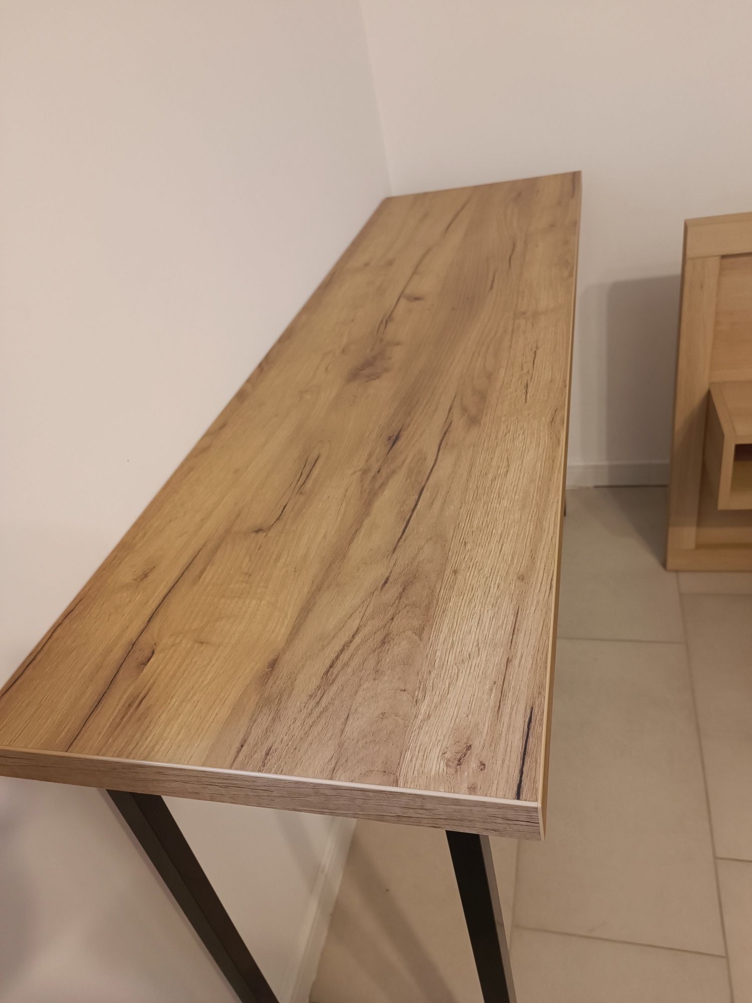 Stolik do sypialni 140x40 wysokość 84