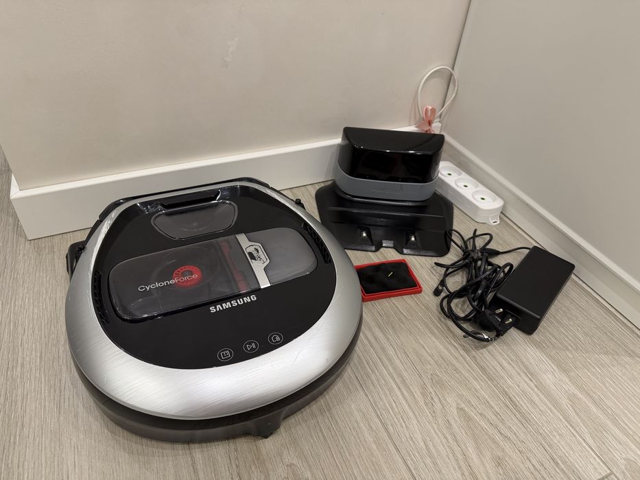 Робот-пилосос Samsung VR20R7260WC для сухого прибирання