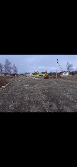 Земля під комерцію