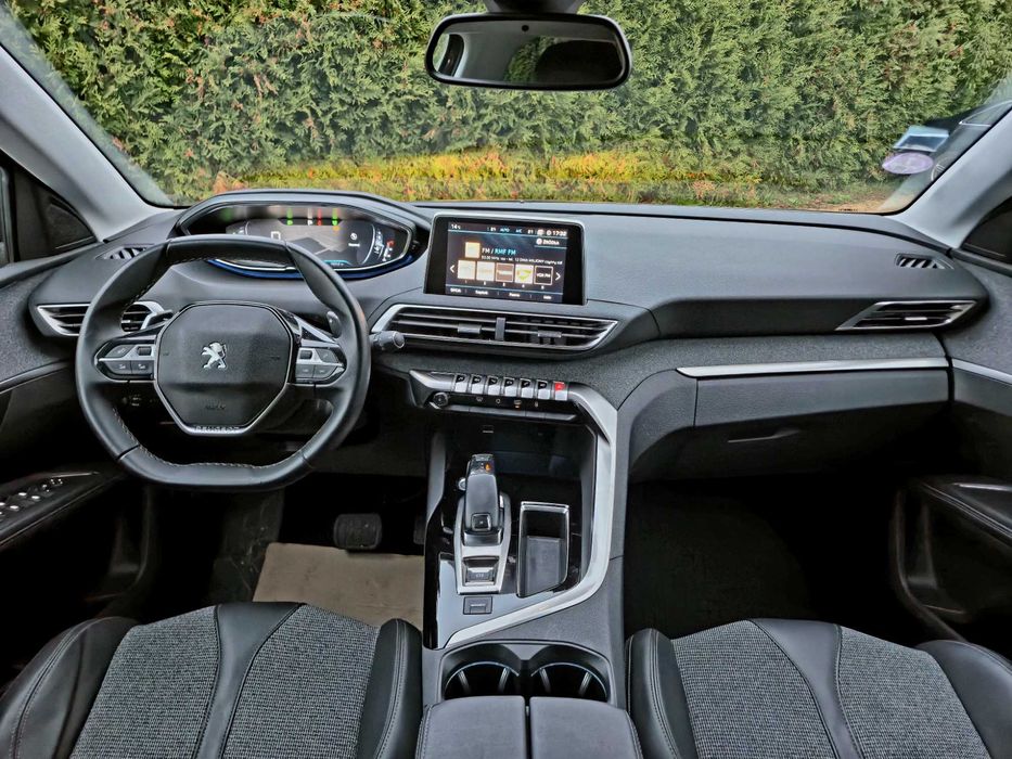 Peugeot 5008 1.2 131KM 2019/ AUTOMAT/ NAVI/ LED/ VIRTUAL/ HAK/ Kamera