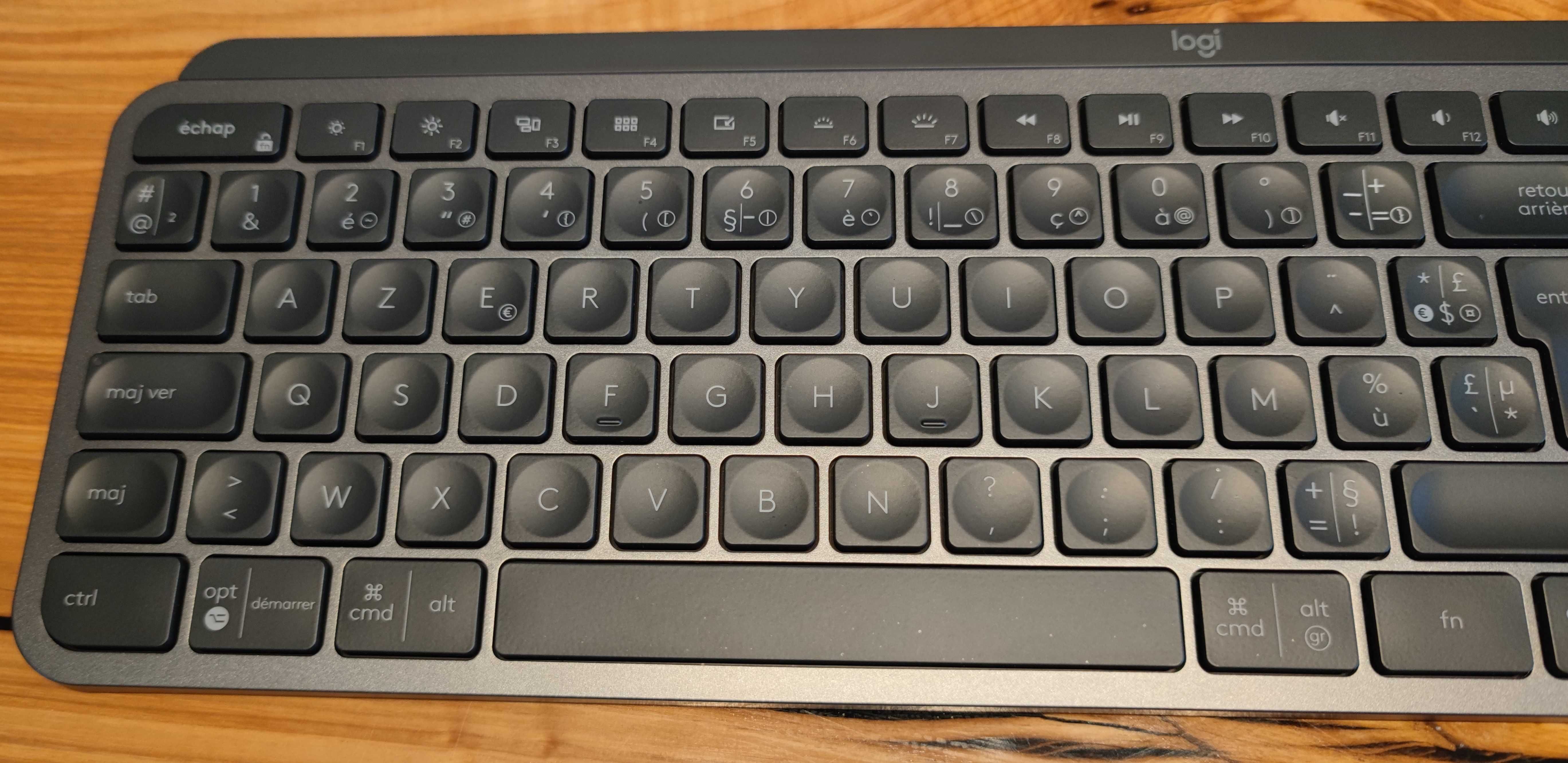 Logitech Mx Keys Klawisze oraz podzespoły.