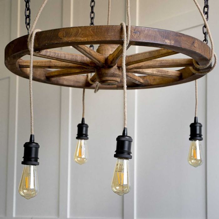 Lampa sufitowa w starym stylu - koło Classic