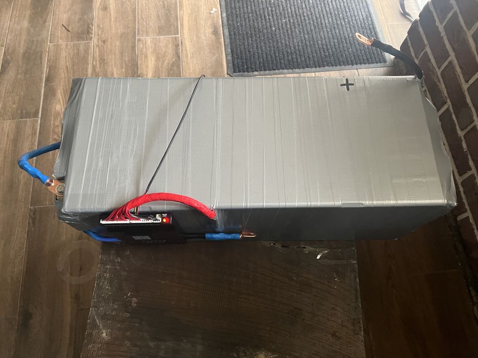 Аккумулятор під гібридний інвертор.