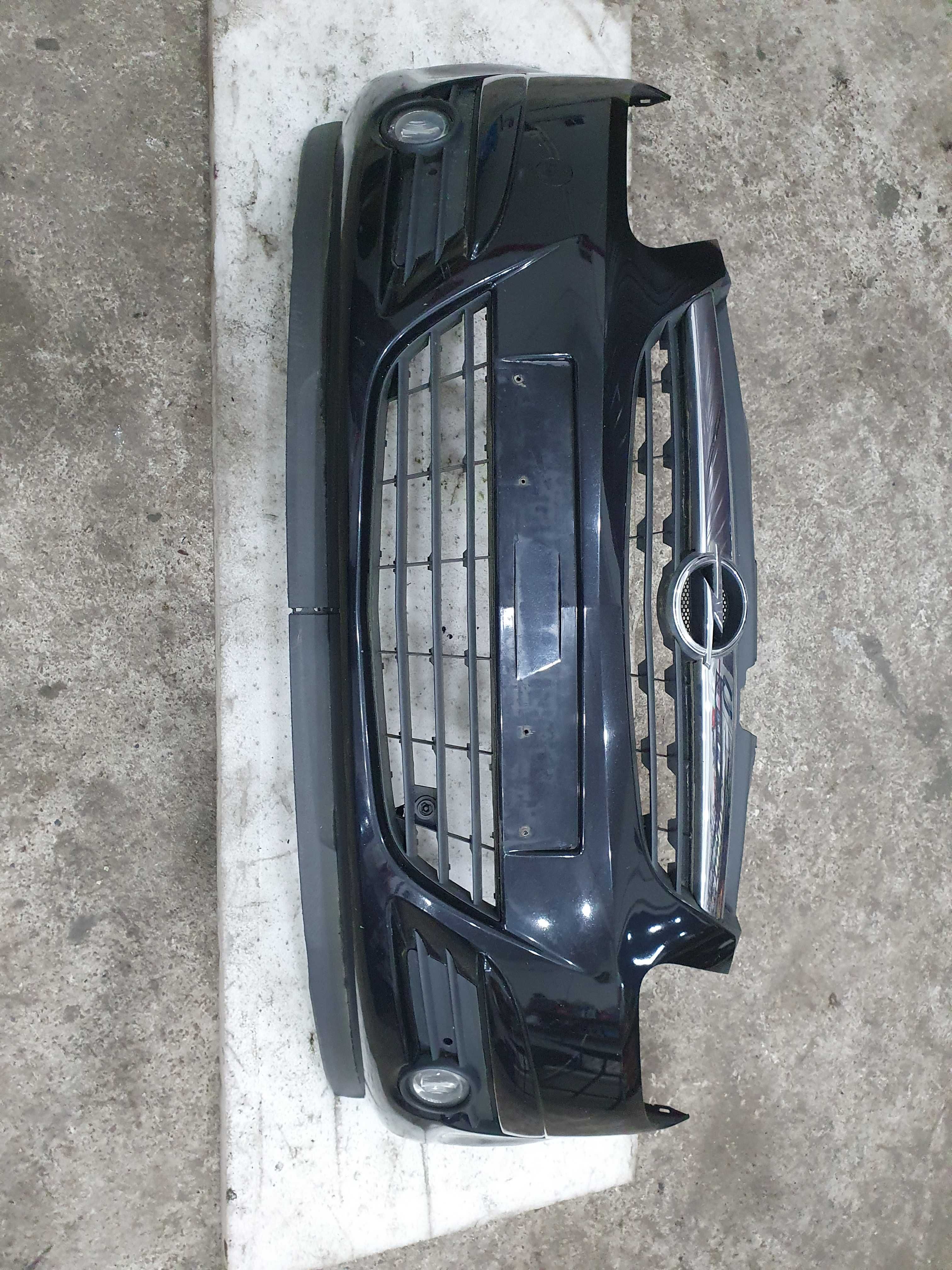 Zderzak przedni grill atrapa halogeny Opel Corsa d lakier Z2HU z20r