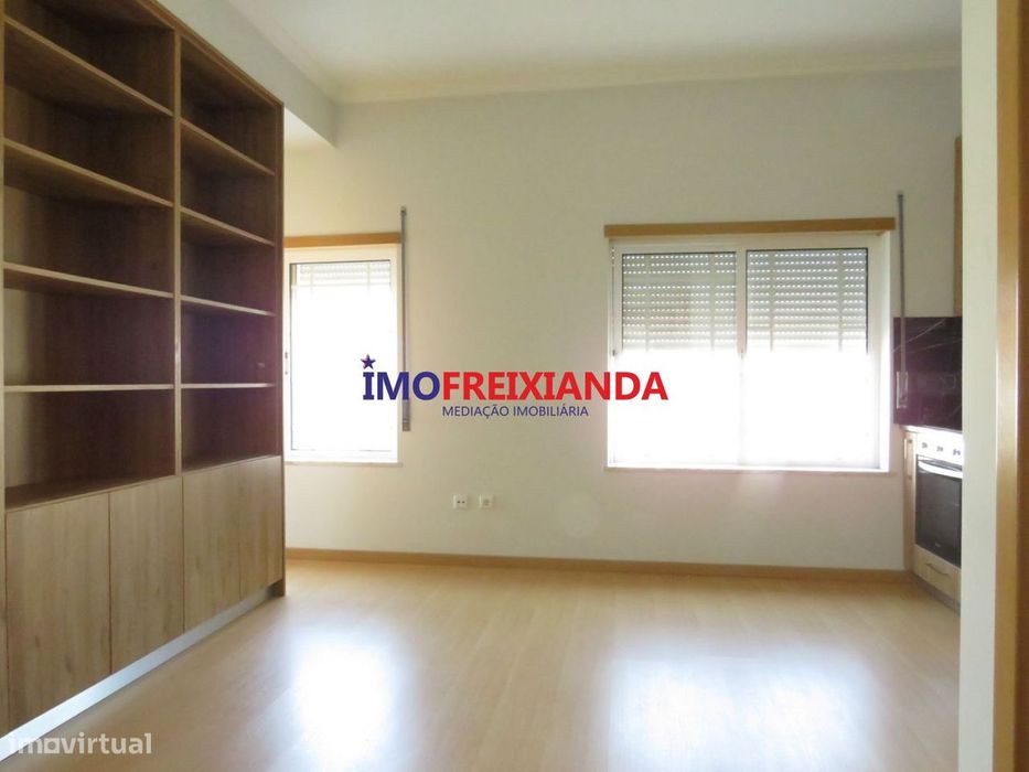 Apartamento T1 - Centro da Freixianda
