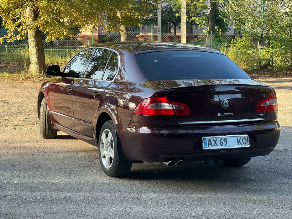 Skoda superb 2  1.8 tsi автомат