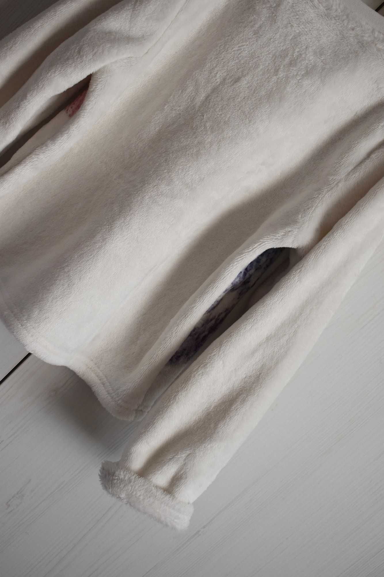 Bluza 122 polarowa pluszowa piżama ciepła nadruk zimowa świąteczna C&A