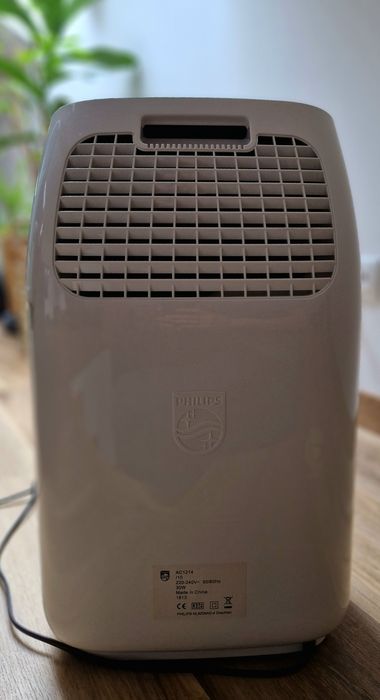 Filtr powietrza Philips AC1214 - oczyszcza, polecany dla alergików.