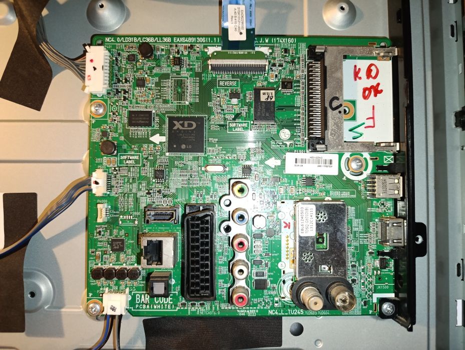 Телевізор LG32LN541U на запчастини