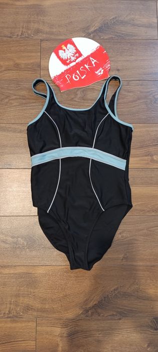 Strój kąpielowy oraz czepek