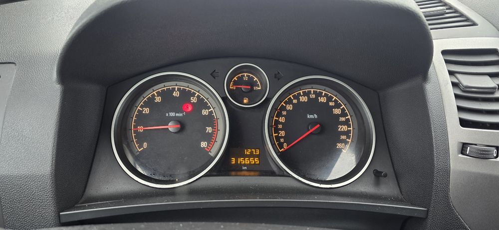 Opel Zafira B 1.8 LPG 2007r, klima 7 osobowa