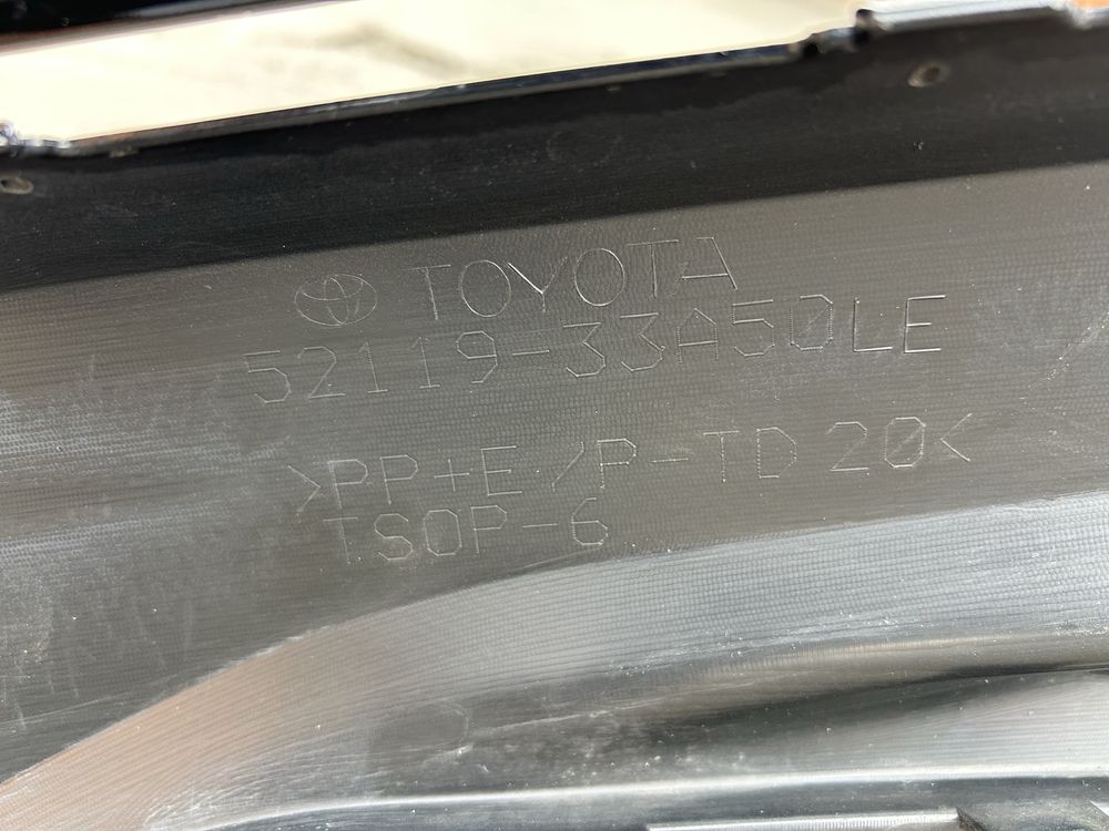 Toyota Camry 70 бампер передний от 18-20год 52119-33A50LE