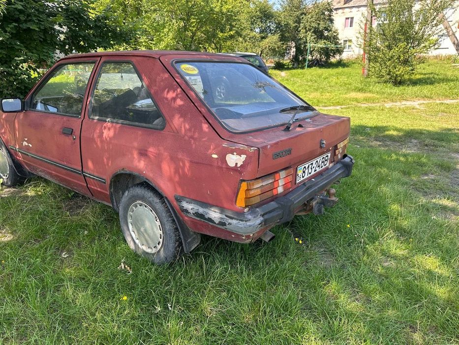 Продам форд ескорт 1.1