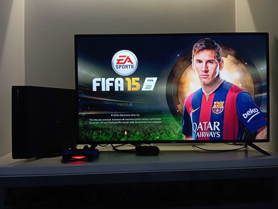 PS4 PRO 1TB 4K PlayStation 4 + comando (LER DESCRIÇÃO)