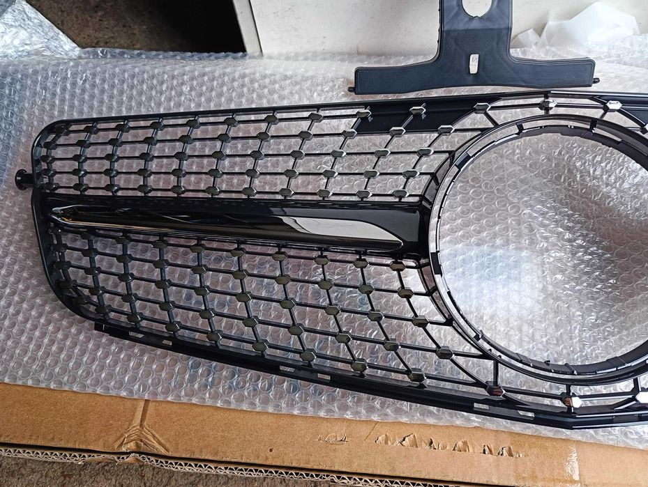 Grill Atrapa Przód Osłona chłodnicy Mercedes W204 Diamond Chrom Tuning