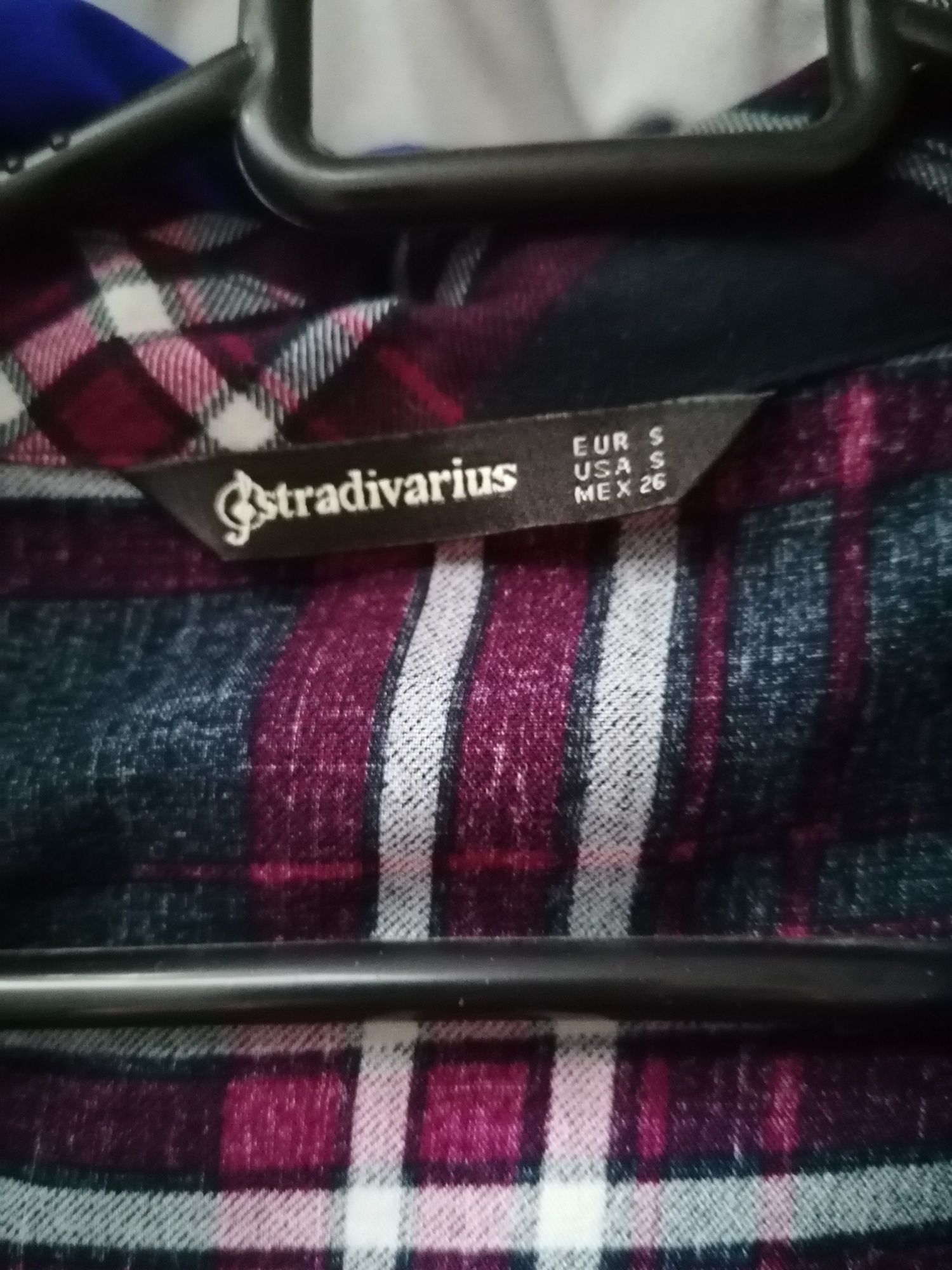 Sukienka krata Stradivarius