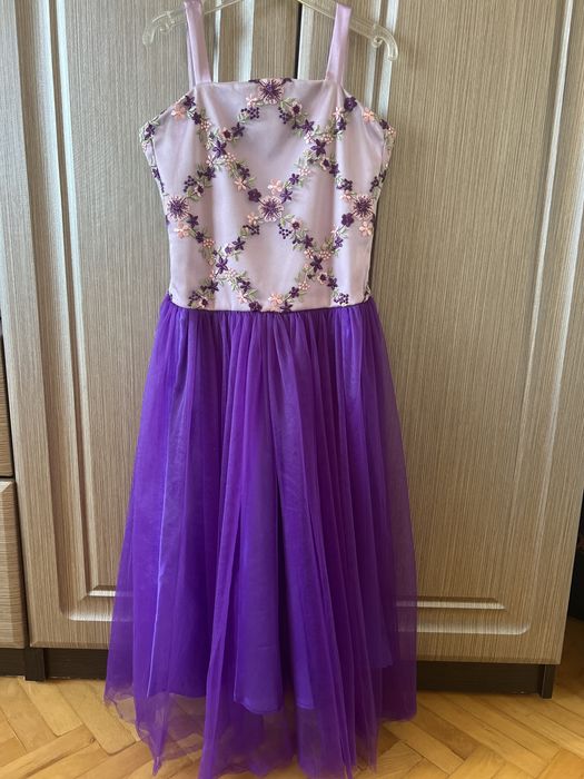 Сукня святкова