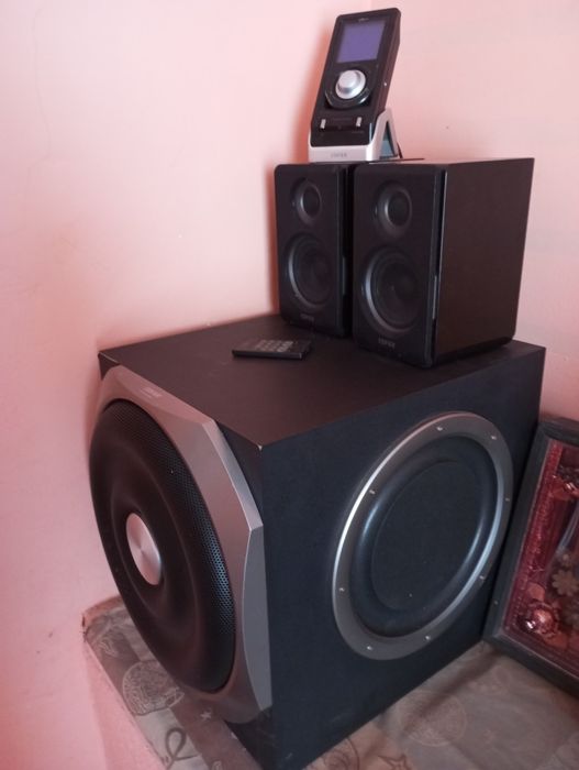 Колонка с блютусом