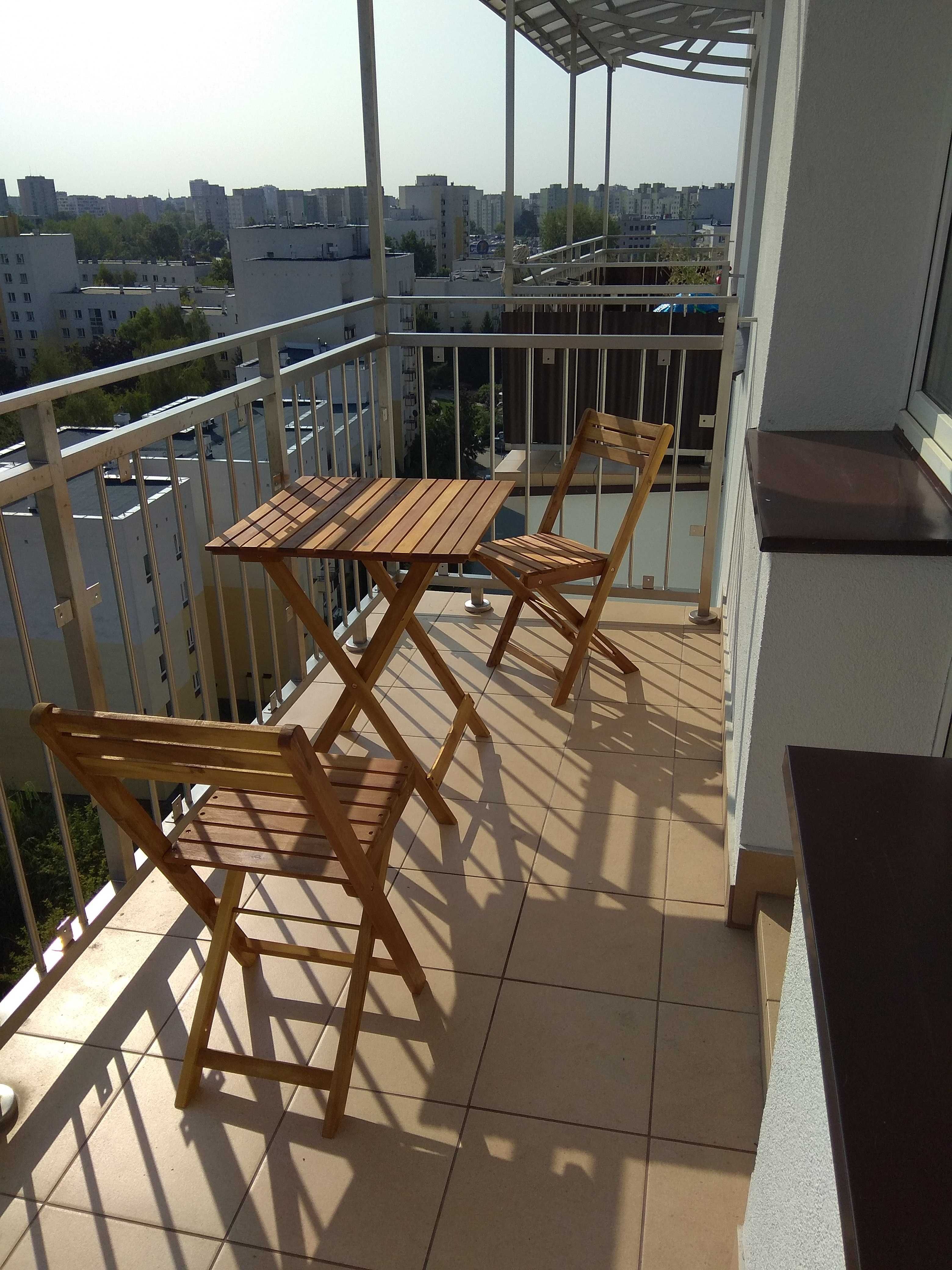 Pokój z balkonem dla 1 lub 2 osób, koło metra Stokłosy, klimatyzacja.