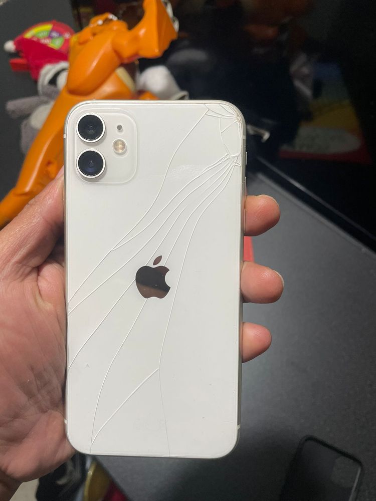 Vendo iphone 11 em optimo estado de utilização