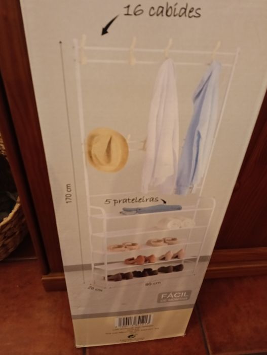 Cabide organizador de hall entrada