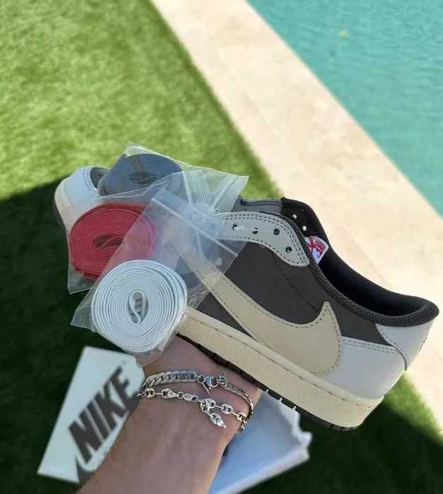 Jordan1RetroLowOGSP Travis Scott Reverse Mocha Rozmiar R.43