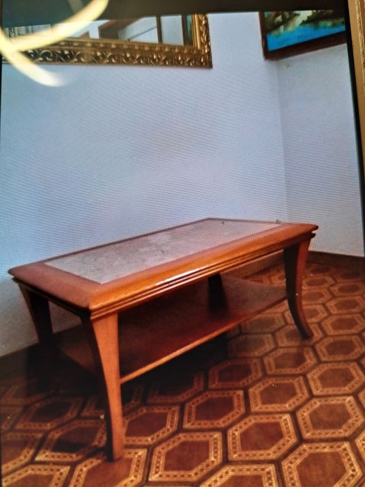 Mesa com pedra de mamore