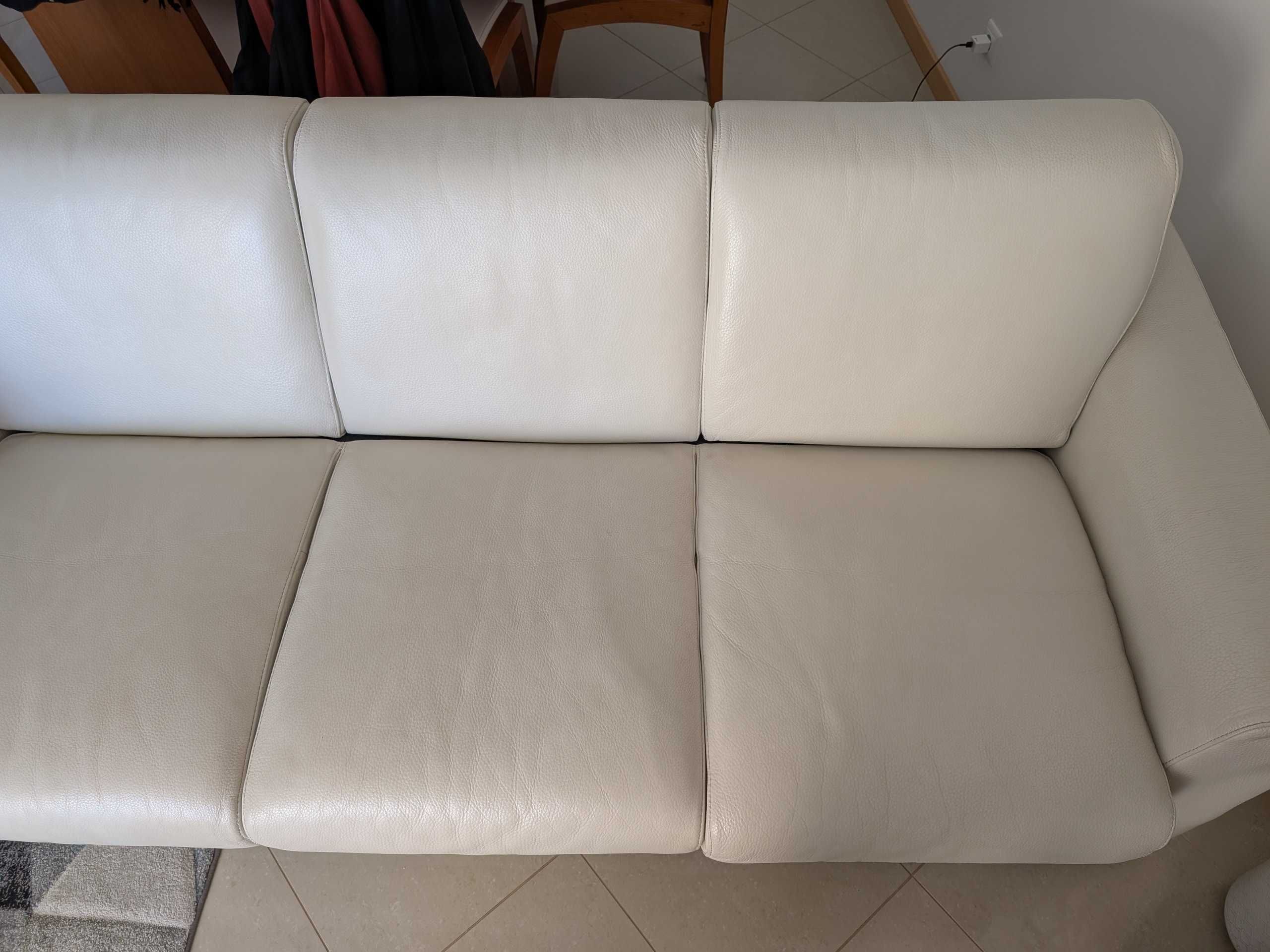 Sofá cama pele sintética 3 lugares